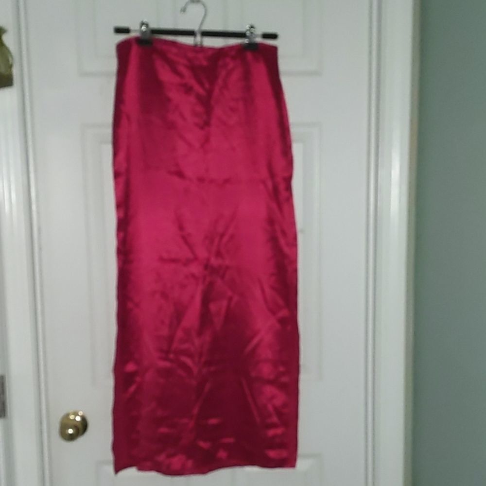 Exact Change red long skirt with slit Sz 9 NWOT